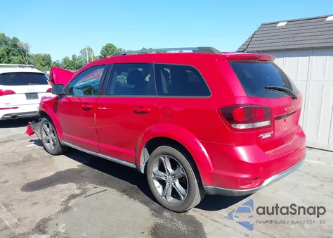 2016 Dodge Journey Crossroad Plus z USA, uszkodzony, nr VIN 3C4PDCGBXGT207164